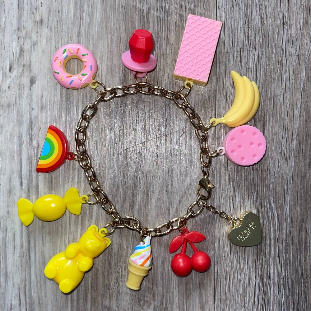 Sephora Collection X Museum Of Ice Cream "I SCREAM" Charm Bracelet